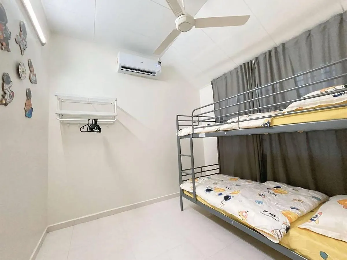 Cozy Aizhome Balik Pulau 0*,